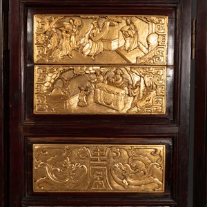A Chinese four-part reticulated and partially gilt wooden folding screen, 19th C. — photo 4