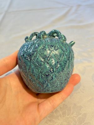 A Chinese fruit-shaped robin's egg-glazed water dropper, 19th C. — photo 1
