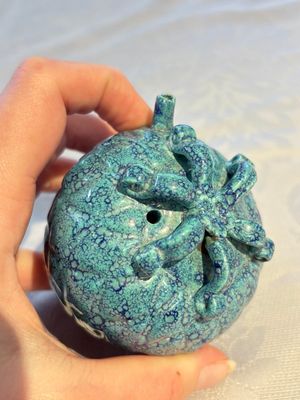 A Chinese fruit-shaped robin's egg-glazed water dropper, 19th C. — photo 9