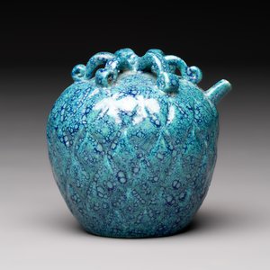 A Chinese fruit-shaped robin's egg-glazed water dropper, 19th C. — photo 4