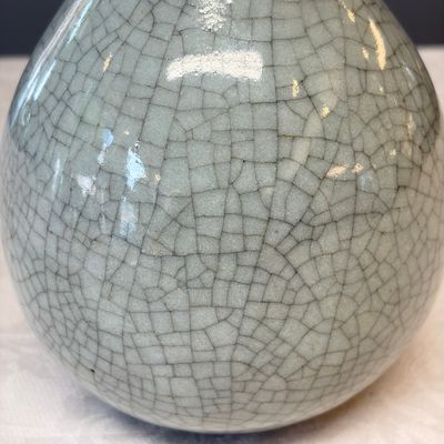 A Chinese ge-type bottle vase — photo 5