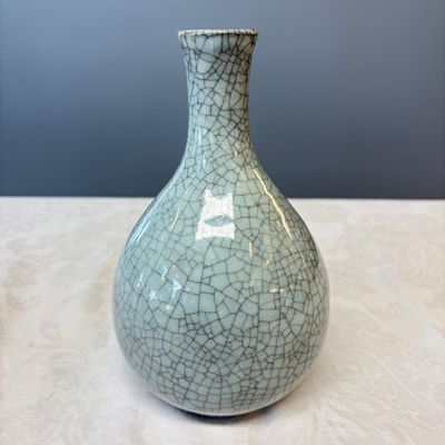 A Chinese ge-type bottle vase — photo 7