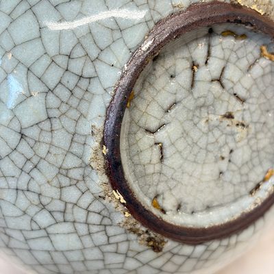 A Chinese ge-type bottle vase — photo 11