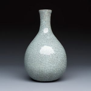 A Chinese ge-type bottle vase — photo 4