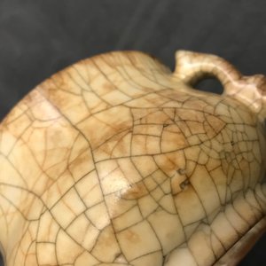 A Chinese ge-type crackle-glazed censer, Song or later — photo 9