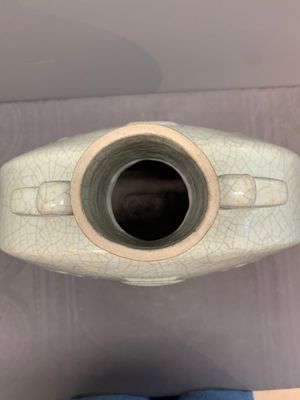 A Chinese ge-type 'Daoist' moonflask, 'bianhu', Yongzheng mark and possibly of the period — photo 7