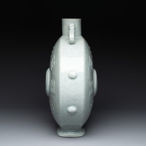 A Chinese ge-type 'Daoist' moonflask, 'bianhu', Yongzheng mark and possibly of the period — photo 4