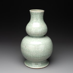 A Chinese ge-type double gourd vase, 19th C. — photo 1