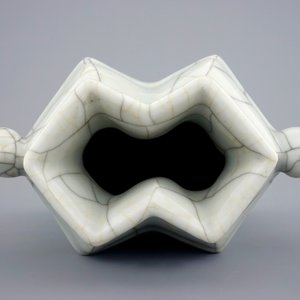 A Chinese ge-type double lozenge vase,18/19th C. — 照片 5