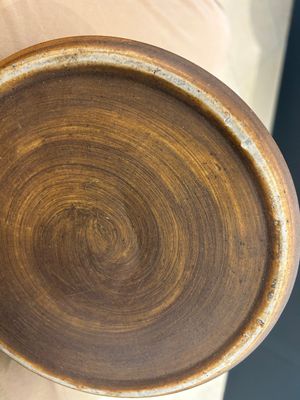 A Chinese ge-type 'gu' vase and an iron-rust-glazed bowl, 19th C. — 照片 7