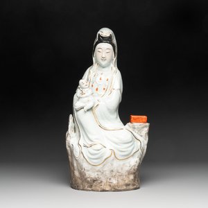 A Chinese gilt- and iron-red-decorated white-glazed figure of Guanyin, Cai Yongxin 蔡永新造 mark, 20th C. — photo 1