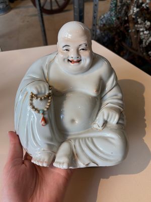 A Chinese gilt- and iron-red-decorated white-glazed Milefo Buddha, a famille rose vase and a brush pot, Qianlong and Xue Changseng 薛長森 mark, 20th C. — photo 15