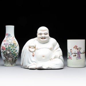 A Chinese gilt- and iron-red-decorated white-glazed Milefo Buddha, a famille rose vase and a brush pot, Qianlong and Xue Changseng 薛長森 mark, 20th C. — photo 1