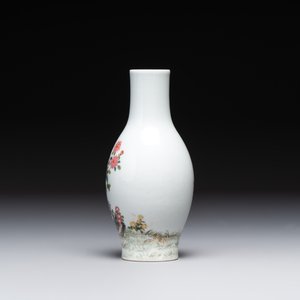 A Chinese gilt- and iron-red-decorated white-glazed Milefo Buddha, a famille rose vase and a brush pot, Qianlong and Xue Changseng 薛長森 mark, 20th C. — photo 10