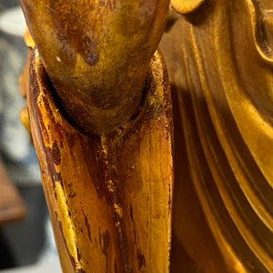 A Chinese gilt and laquered wooden figure of Buddha, 18/19th C. — photo 37