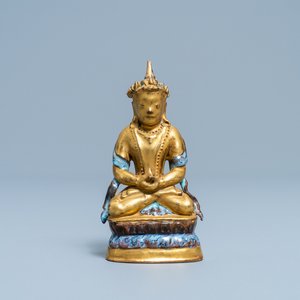 A Chinese gilt and parcel-flambé glazed figure of a Bodhisattva, 19/20th C. — photo 1