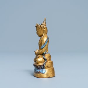 A Chinese gilt and parcel-flambé glazed figure of a Bodhisattva, 19/20th C. — photo 2