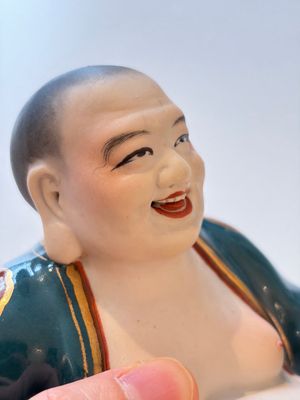 A Chinese gilt and polychrome-decorated Milefo Buddha, Fujian mark, 20th C. — photo 6