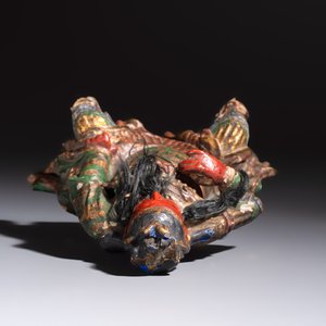 A Chinese gilt and polychrome lacquered papier-mâché and wooden Guandi on a wooden stand, 19th C. — 照片 8