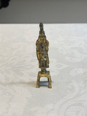 A Chinese gilt-bronze Buddha, Sui/Tang — photo 2