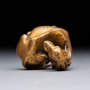 A Chinese gilt bronze 'Camel' paper weight, 19th C. — 照片 5