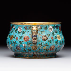 A Chinese gilt-bronze cloisonné censer with floral design, double vajra mark, 19/20th C. — foto 3