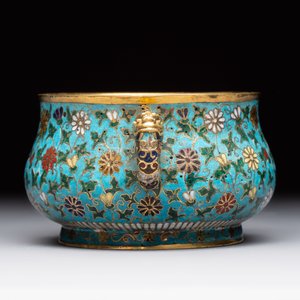 A Chinese gilt-bronze cloisonné censer with floral design, double vajra mark, 19/20th C. — foto 5