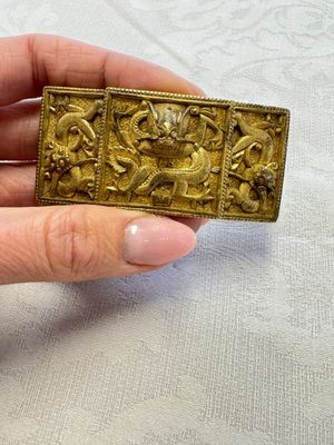 A Chinese gilt-bronze 'Dragon' belt buckle, 19th C. — 照片 2