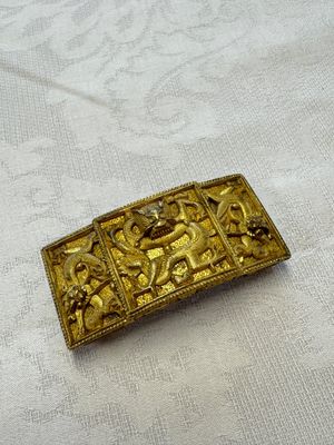 A Chinese gilt-bronze 'Dragon' belt buckle, 19th C. — 照片 3