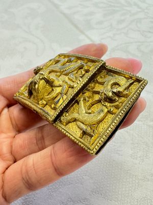 A Chinese gilt-bronze 'Dragon' belt buckle, 19th C. — 照片 6