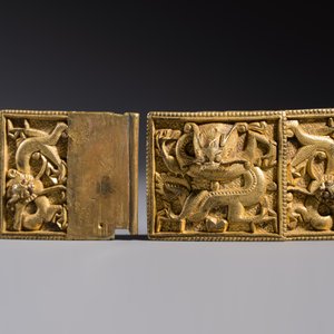 A Chinese gilt-bronze 'Dragon' belt buckle, 19th C. — 照片 3