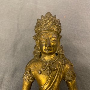 A Chinese gilt bronze figure of Buddha Amitayus, Qianlong — 照片 22