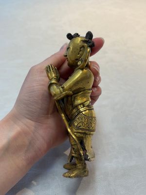 A Chinese gilt-bronze figure of Sudhana, 16/17th C. — 照片 2