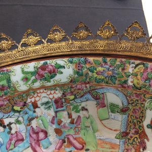 A Chinese gilt-bronze mounted Canton rose medallion bowl, 19th C. — 照片 7
