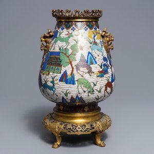 A Chinese gilt-bronze mounted cloisonné hu vase with deer in a landscape, 18/19th C. — photo 1