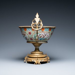 A Chinese gilt bronze-mounted famille rose bowl, 19th C. — 照片 4
