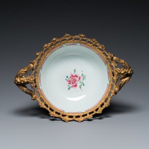A Chinese gilt bronze-mounted famille rose bowl, Yongzheng — 照片 7