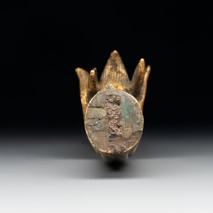 A Chinese gilt-bronze ornament in the form of a dragon, 18th C. — foto 4