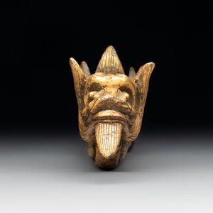 A Chinese gilt-bronze ornament in the form of a dragon, 18th C. — foto 6