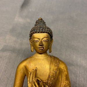 A Chinese gilt bronzen figure of Buddha, Kangxi — photo 21