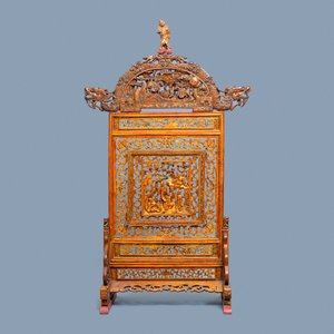 A Chinese gilt carved wood screen for the Straits or Peranakan market, 19th C. — 照片 2