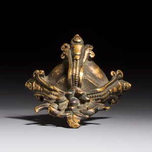 A Chinese gilt-copper stupa, Qing — photo 7