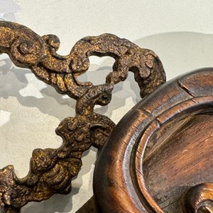 A Chinese gilt-decorated black-red-lacquered huali wooden 'Hui Su Xin 會素心' plaque, Kangxi mark and possibly of the period — 照片 20