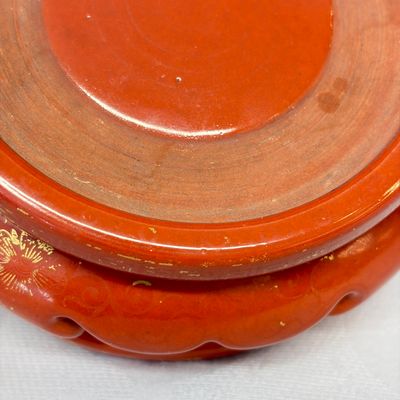 A Chinese gilt-decorated coral-red-glazed stand — photo 10