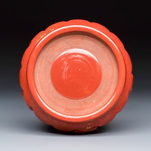A Chinese gilt-decorated coral-red-glazed stand — photo 6