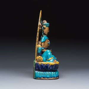 A Chinese gilt-decorated Fahua-glazed stoneware 'Bodhisattva with Attendants' group — photo 5