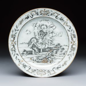 A Chinese gilt-decorated grisaille 'Resurrection' plate — photo 1