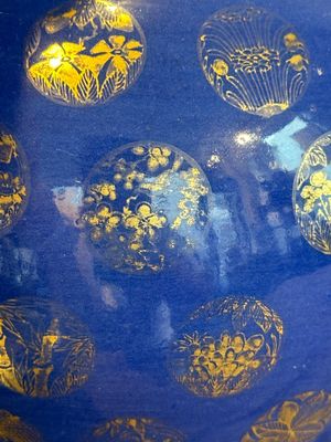 A Chinese gilt-decorated powder blue bottle vase, Guangxu mark and of the period — photo 11