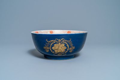 A Chinese gilt-decorated powder blue-ground bowl, Kangxi