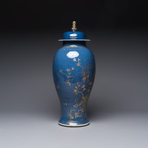 A Chinese gilt-decorated powder-blue-ground 'Phoenix among Blossoming Branches' vase, Qianlong — photo 4